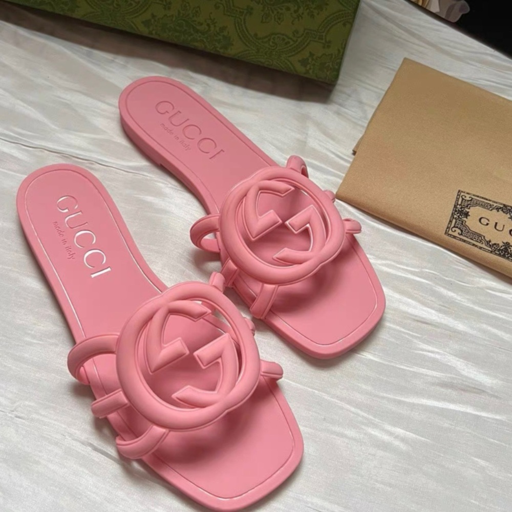 Gucci Pink Slide Sandals with Floral Accent